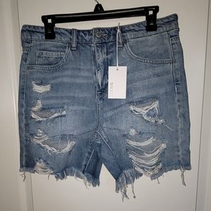 Distressed Girlfriend Jean Shorts- Med (8)